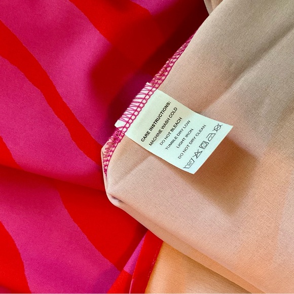 Made With ❤️ Red & Orange Zebra Print Shift Dress.   Size M.   NWT - Picture 3 of 8